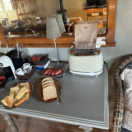 Bed and Breakfast Borgo Cardaneto Montone  Exterior foto