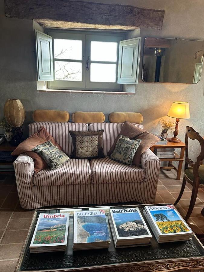 Bed and Breakfast Borgo Cardaneto Montone  Exterior foto
